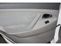 2009 Super White Toyota Camry LE V6  photo #24