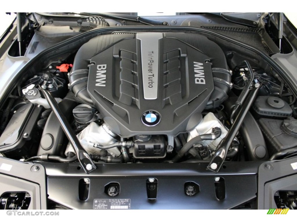 2013 5 Series 550i xDrive Sedan - Carbon Black Metallic / Black photo #14