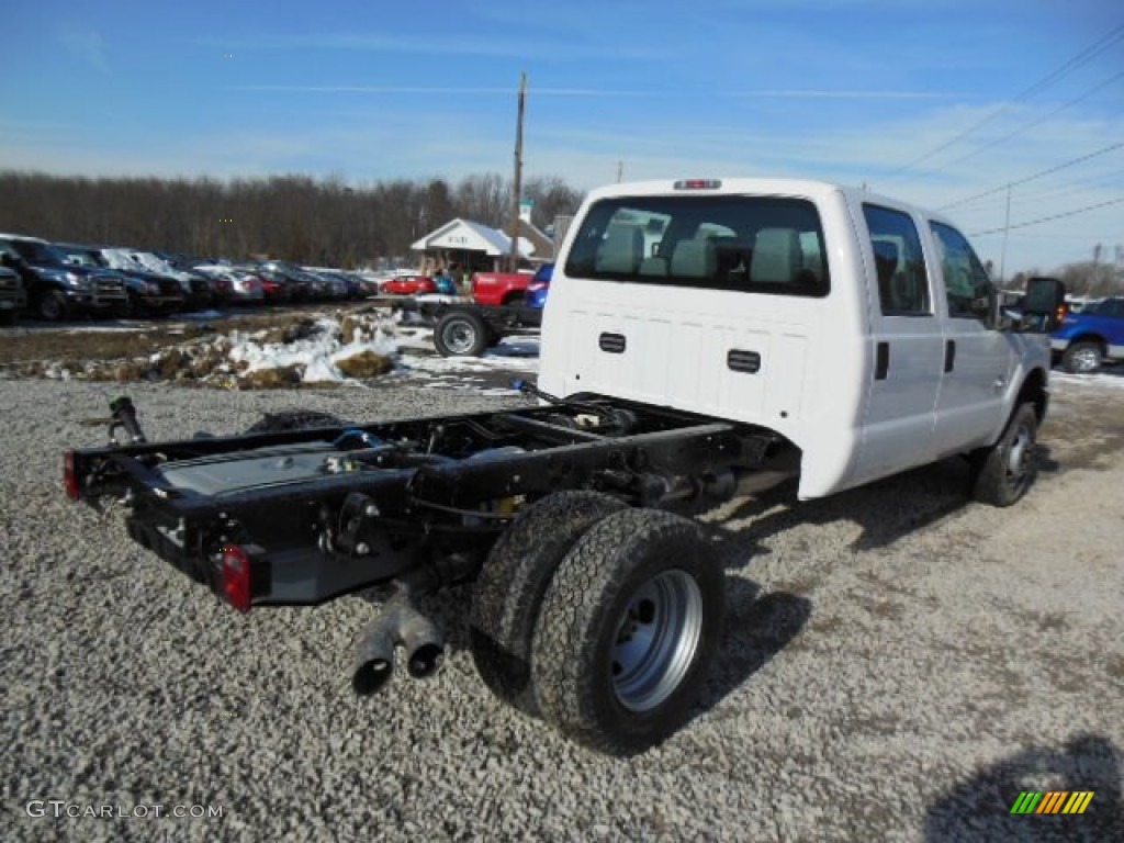Oxford White 2013 Ford F350 Super Duty XL Crew Cab 4x4 Chassis Exterior Photo #75703116
