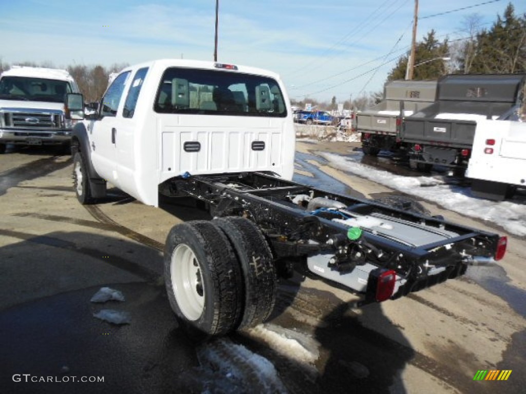 Oxford White 2013 Ford F550 Super Duty XL SuperCab 4x4 Chassis Exterior Photo #75703725