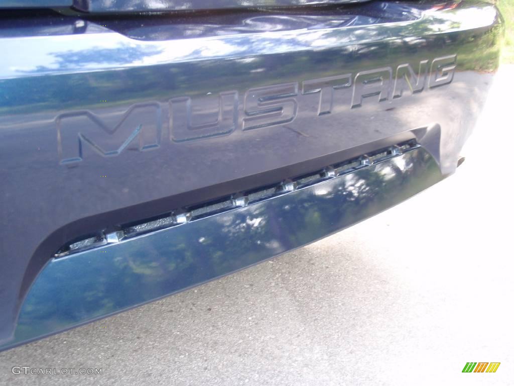 2003 Mustang GT Convertible - True Blue Metallic / Medium Parchment photo #32