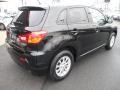 Labrador Black - Outlander Sport ES Photo No. 7