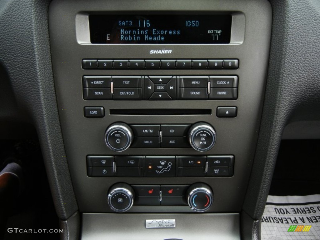 2013 Mustang V6 Premium Convertible - Ingot Silver Metallic / Charcoal Black photo #10