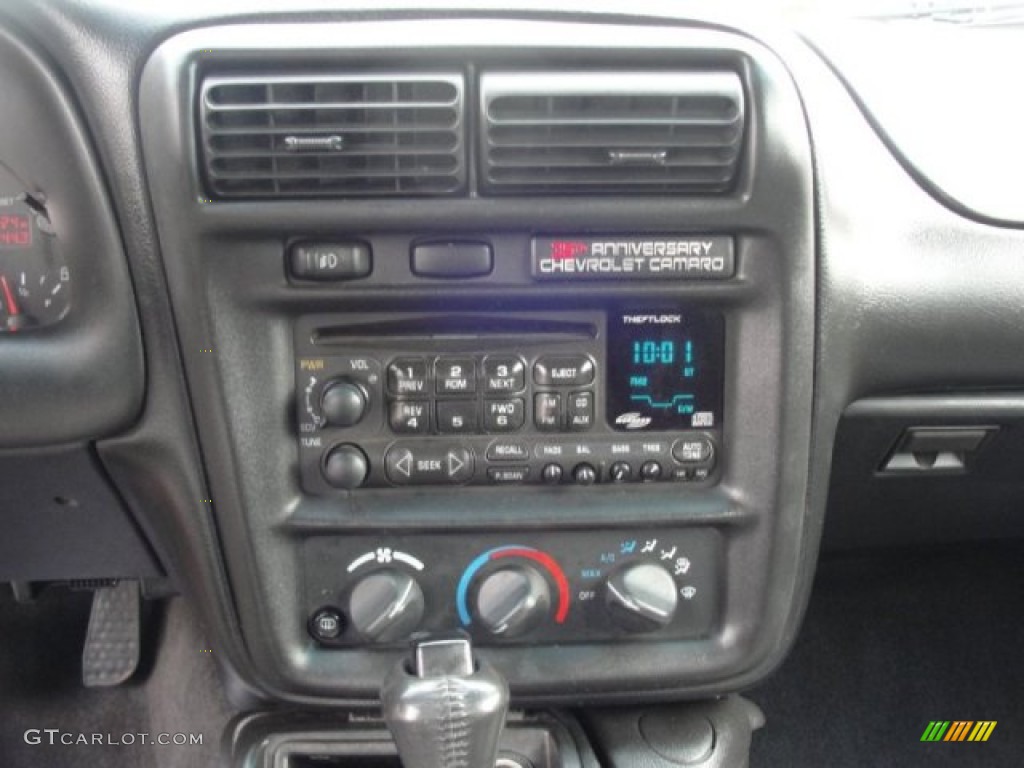 2002 Chevrolet Camaro Z28 SS 35th Anniversary Edition Coupe Controls Photo #75712236