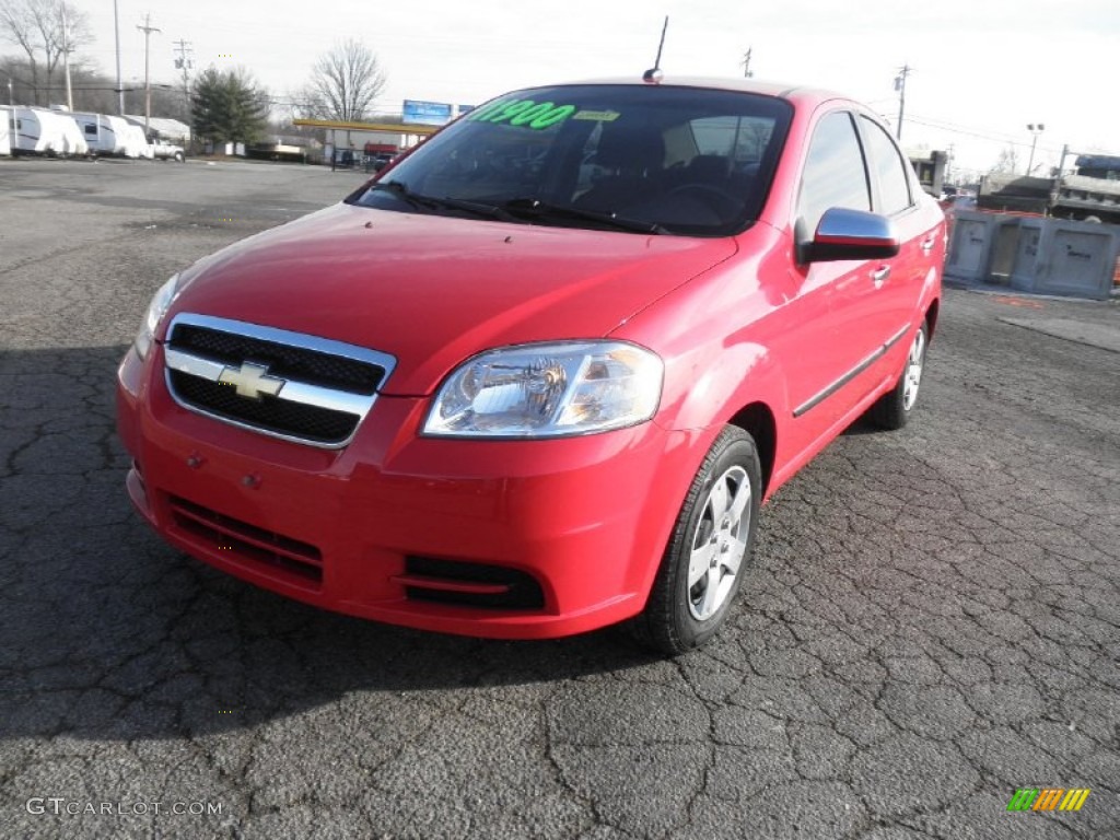 2010 Aveo LS Sedan - Victory Red / Charcoal photo #3