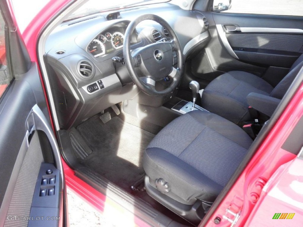 2010 Aveo LS Sedan - Victory Red / Charcoal photo #6