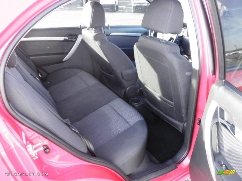 2010 Aveo LS Sedan - Victory Red / Charcoal photo #20