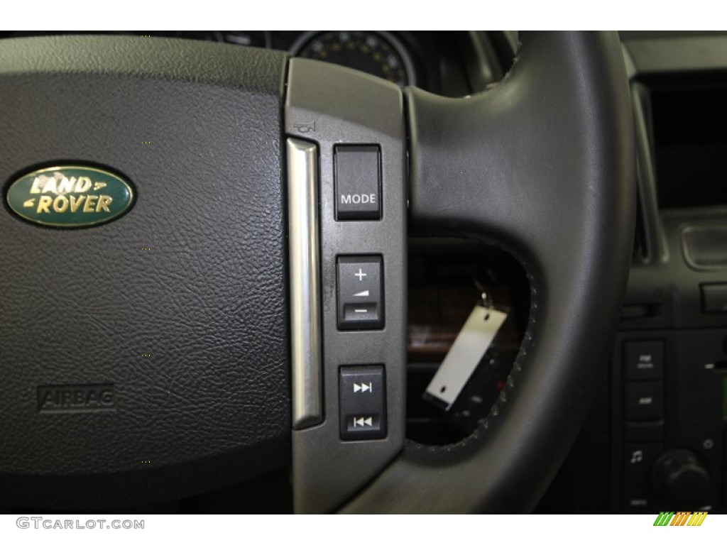 2010 Land Rover LR2 HSE Controls Photo #75712740