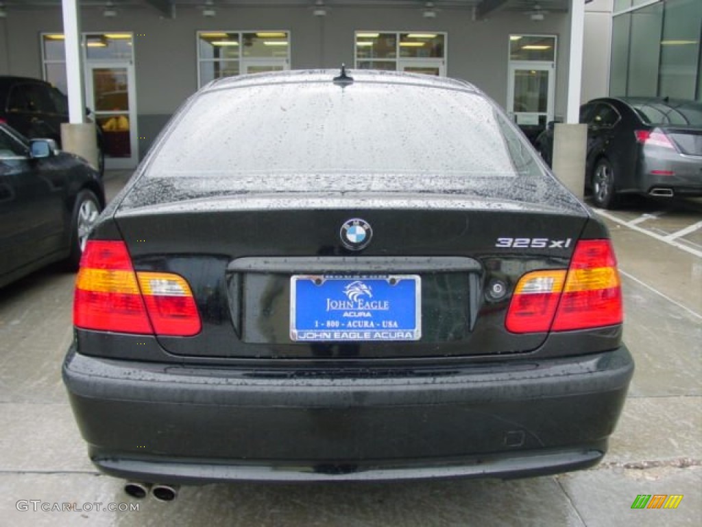 2004 3 Series 325xi Sedan - Jet Black / Black photo #4
