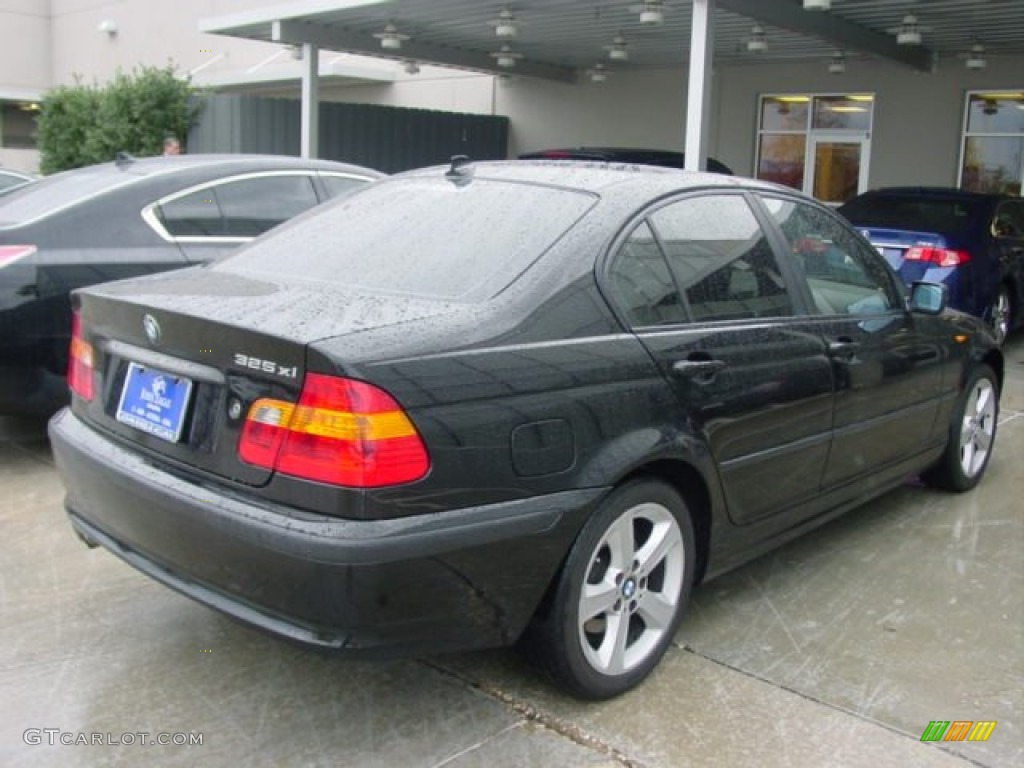 2004 3 Series 325xi Sedan - Jet Black / Black photo #6