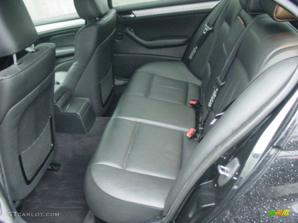 2004 3 Series 325xi Sedan - Jet Black / Black photo #10