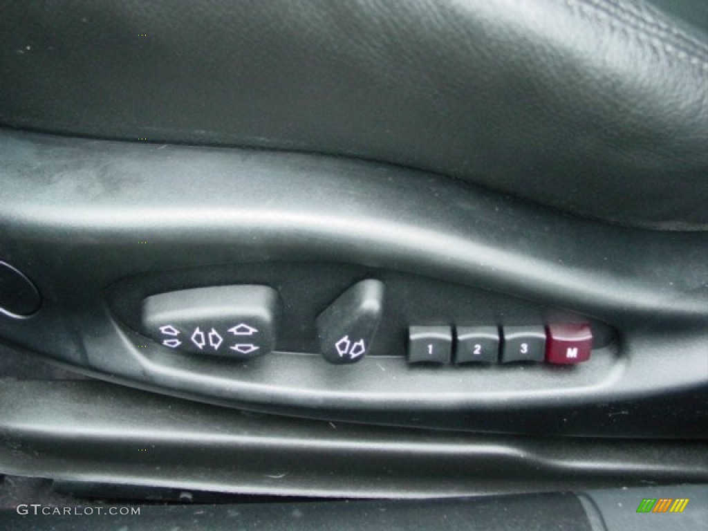2004 3 Series 325xi Sedan - Jet Black / Black photo #11
