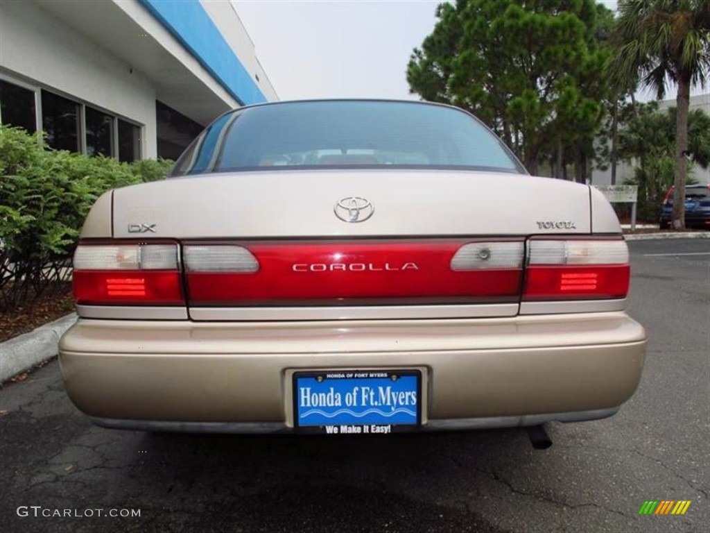 1997 Corolla DX - Cashmere Beige Metallic / Beige photo #4