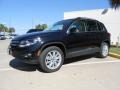 Deep Black Metallic - Tiguan SE Photo No. 3
