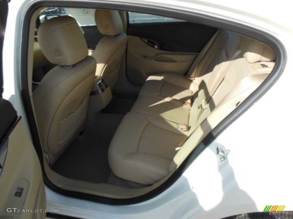 2013 LaCrosse FWD - White Diamond Tricoat / Cashmere photo #13