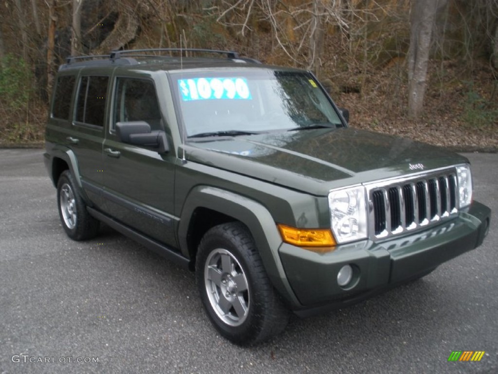 Jeep Green Metallic Jeep Commander