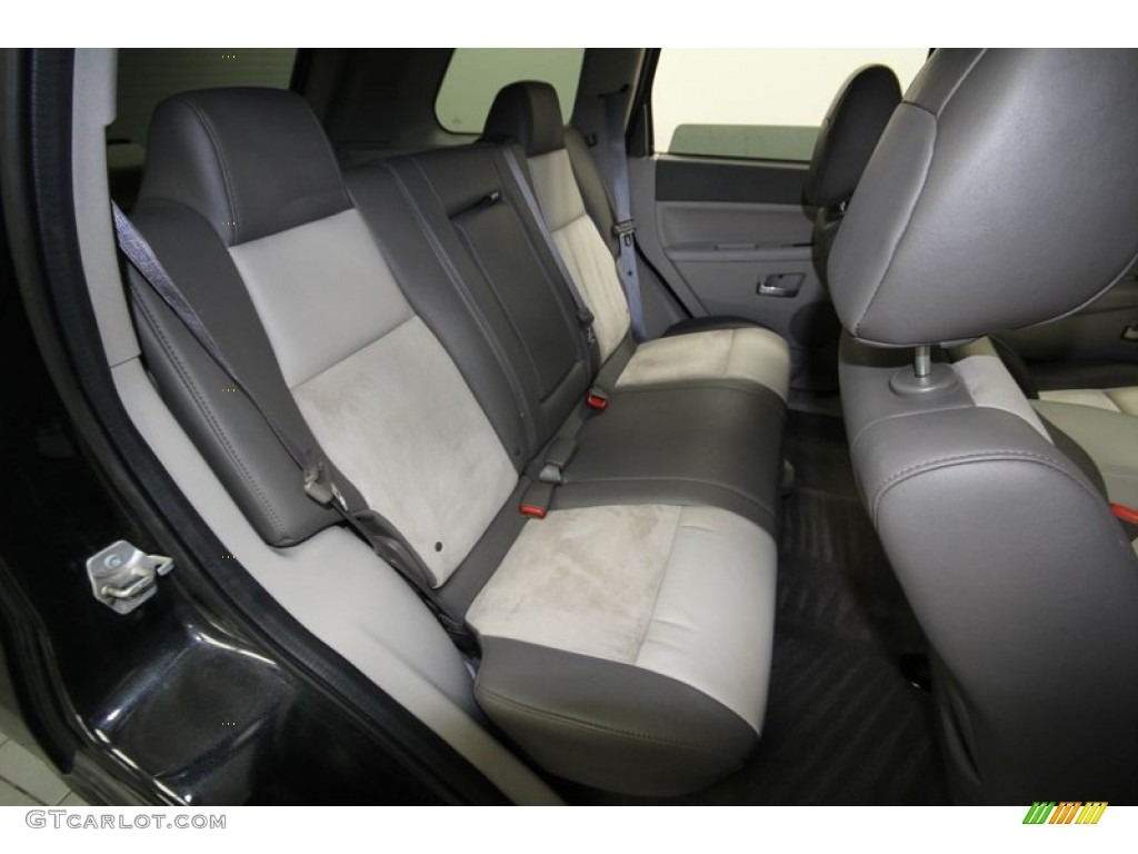 2009 Jeep Grand Cherokee Limited Rear Seat Photos
