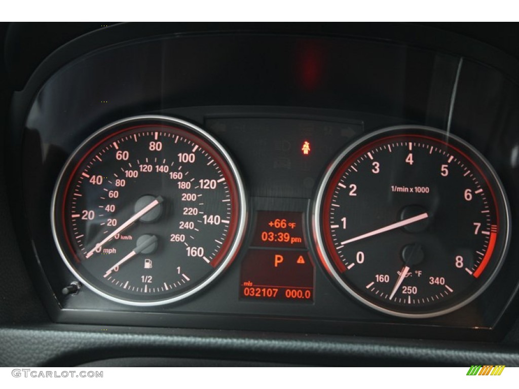 2010 3 Series 335i Convertible - Black Sapphire Metallic / Black photo #37