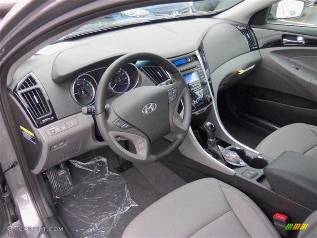 Gray Interior 2013 Hyundai Sonata Limited Photo #75727277