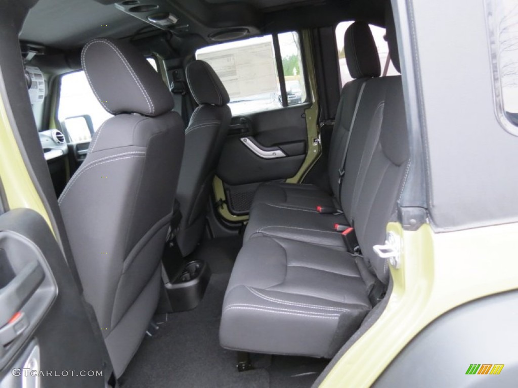 Black Interior 2013 Jeep Wrangler Unlimited Rubicon 4x4 Photo #75728234