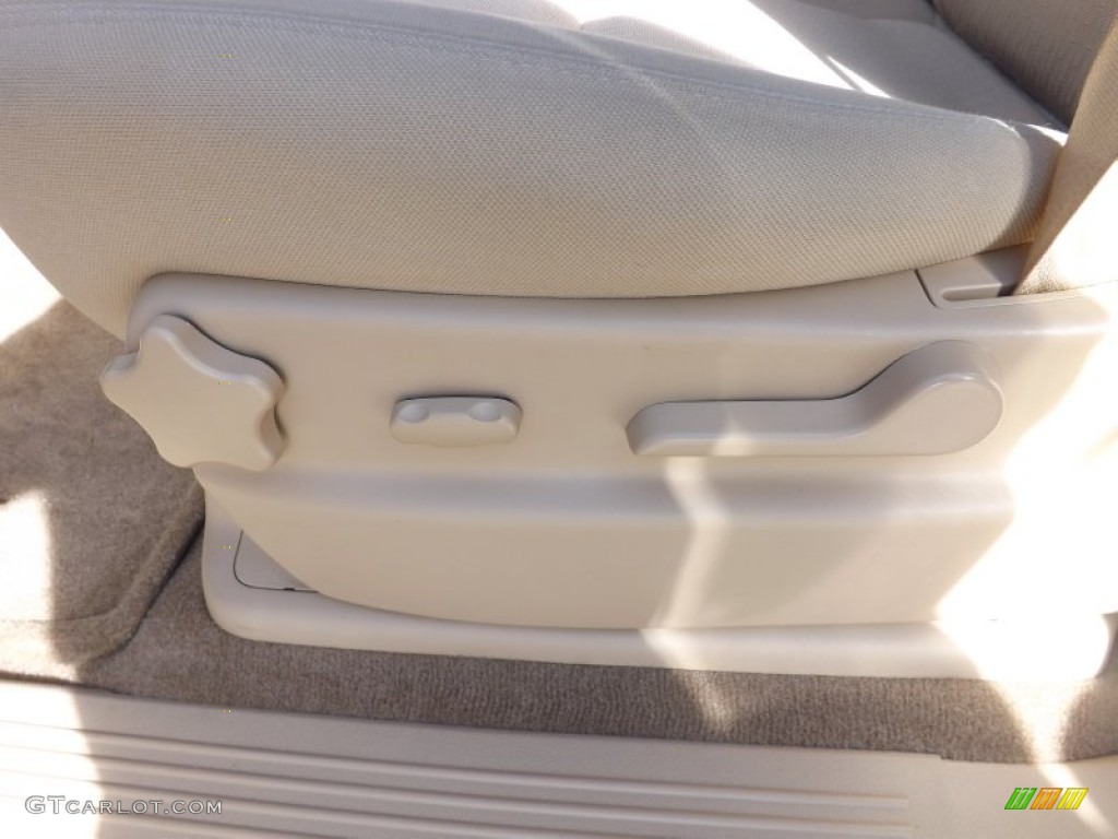 2012 Tahoe LS - Mocha Steel Metallic / Light Cashmere/Dark Cashmere photo #13