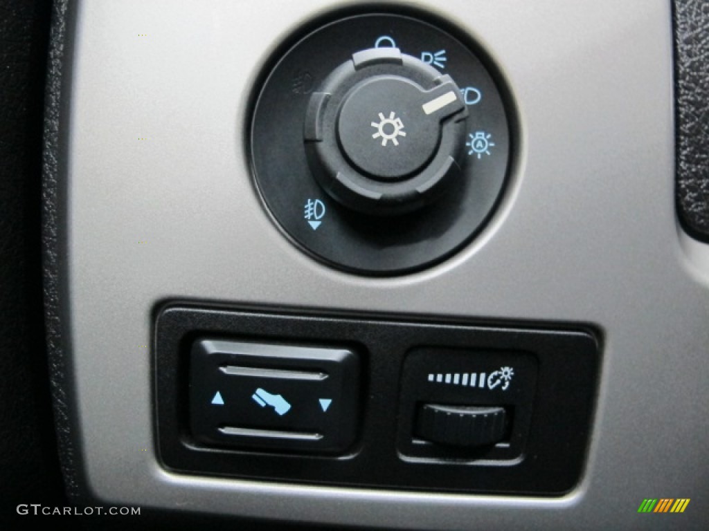 2009 Ford F150 FX4 SuperCab 4x4 Controls Photo #75733046
