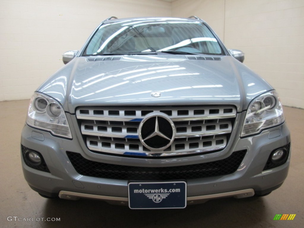 2010 ML 350 4Matic - Palladium Silver Metallic / Ash photo #2