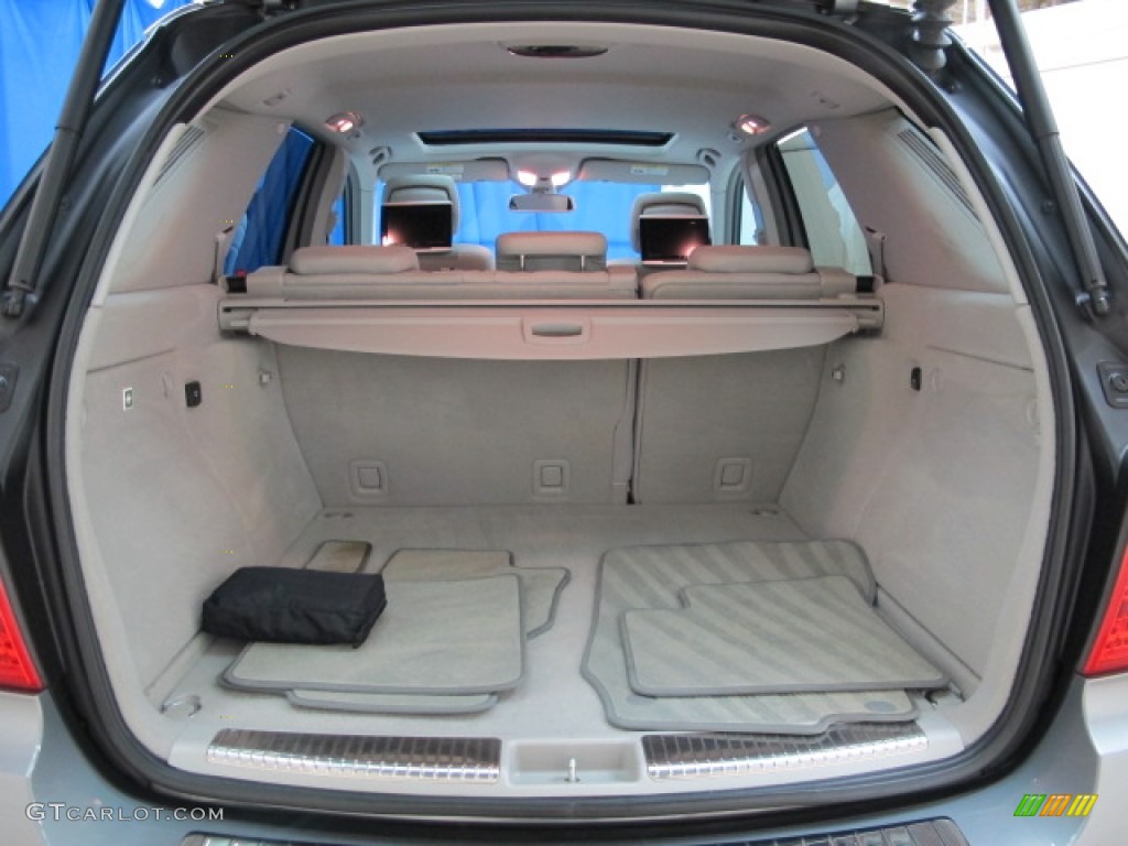 2010 ML 350 4Matic - Palladium Silver Metallic / Ash photo #9