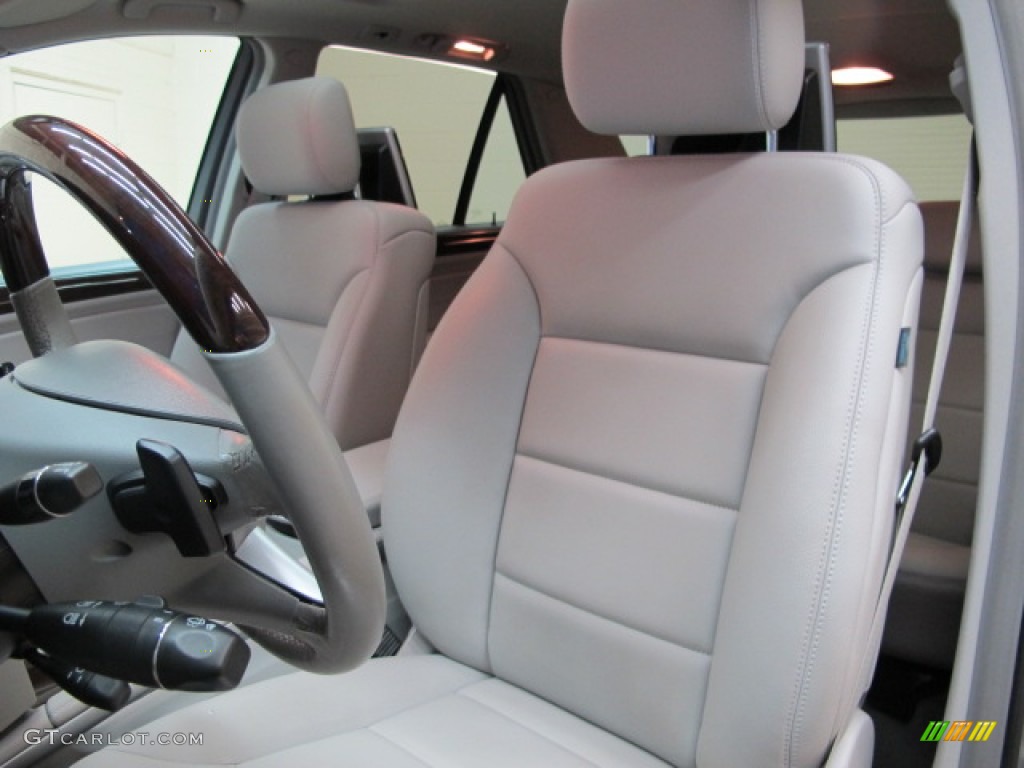 2010 ML 350 4Matic - Palladium Silver Metallic / Ash photo #16