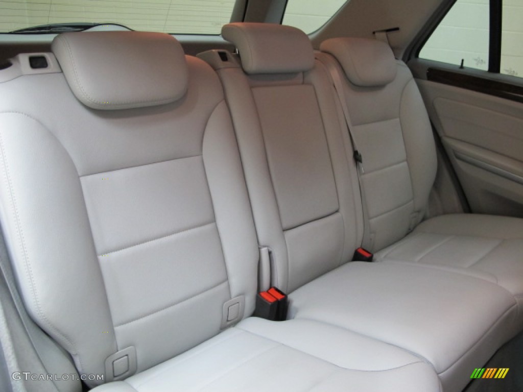 2010 ML 350 4Matic - Palladium Silver Metallic / Ash photo #20