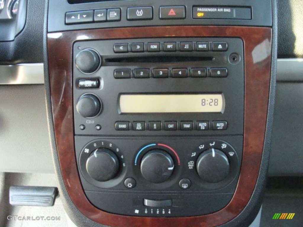 2008 Chevrolet Uplander LS Controls Photos