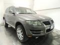 Alaska Grey Metallic - Touareg 2 VR6 Photo No. 3