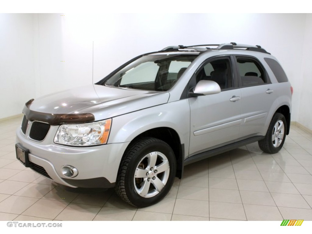 Silver Alloy Metallic 2006 Pontiac Torrent Standard Torrent Model Exterior Photo #75740048