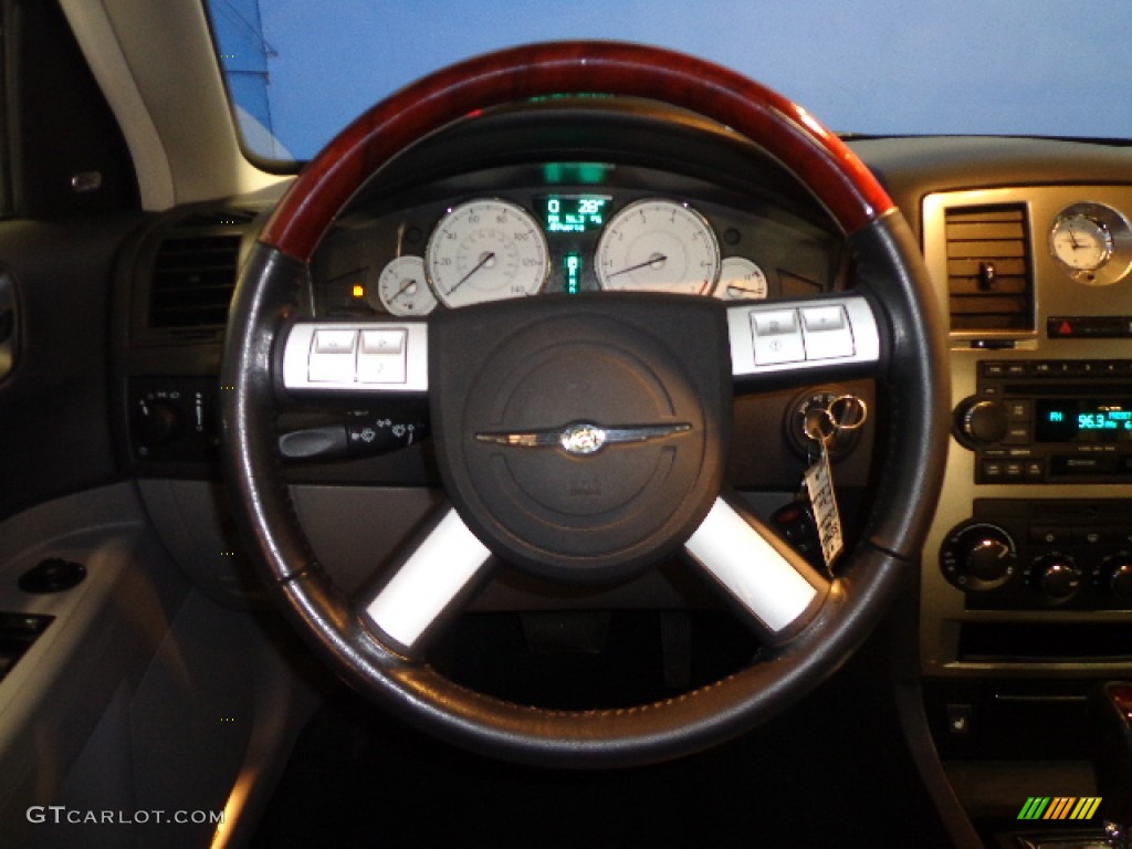 2006 Chrysler 300 Touring Dark Slate Gray/Light Slate Gray Steering Wheel Photo #75740477