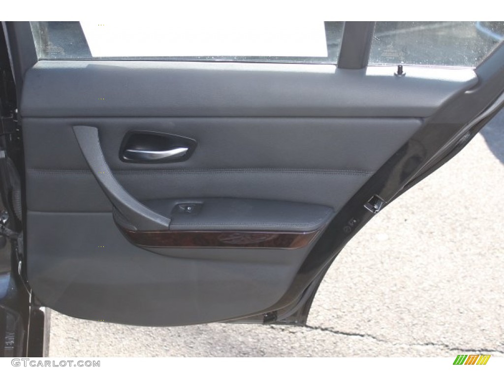 2010 3 Series 328i xDrive Sedan - Black Sapphire Metallic / Black photo #23