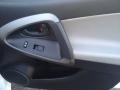 Super White - RAV4 I4 4WD Photo No. 24