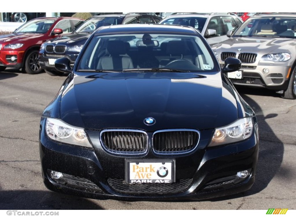 2010 3 Series 328i xDrive Sedan - Black Sapphire Metallic / Black photo #2