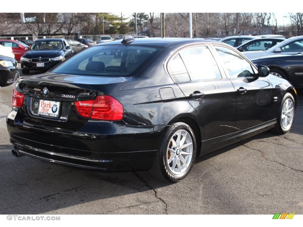 2010 3 Series 328i xDrive Sedan - Black Sapphire Metallic / Black photo #5