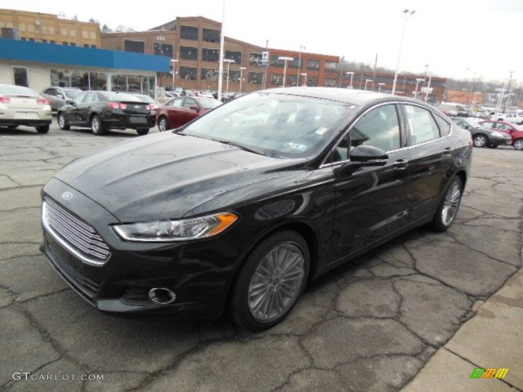 2013 Fusion SE 1.6 EcoBoost - Tuxedo Black Metallic / Charcoal Black photo #4