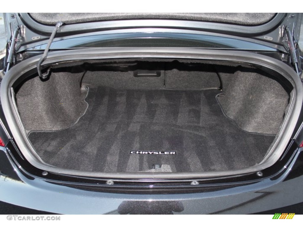 2011 Chrysler 200 Limited Trunk Photos