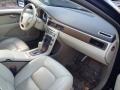 Black - XC70 3.2 AWD Photo No. 24