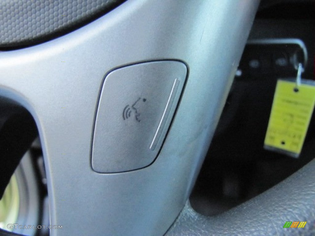 2011 Kia Soul + Controls Photo #75750344