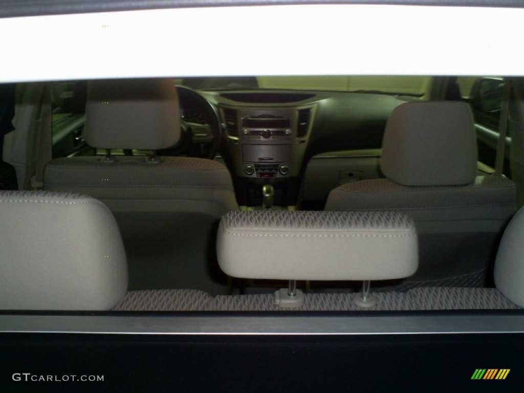 2011 Outback 2.5i Premium Wagon - Caramel Bronze Pearl / Warm Ivory photo #10