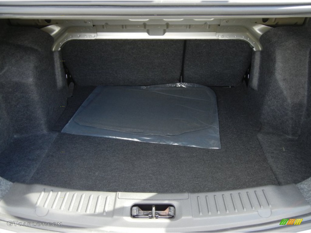 2013 Fiesta SE Sedan - Ingot Silver / Charcoal Black/Blue Accent photo #11