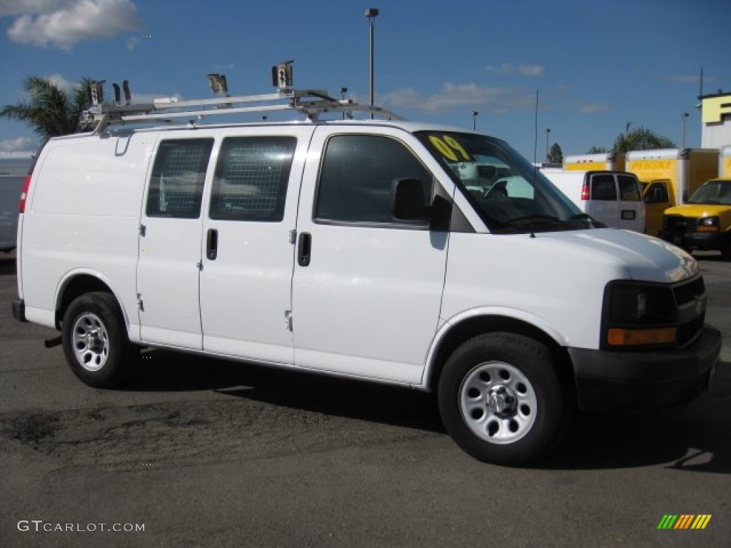 2009 Express 1500 Cargo Van - Summit White / Medium Pewter photo #1