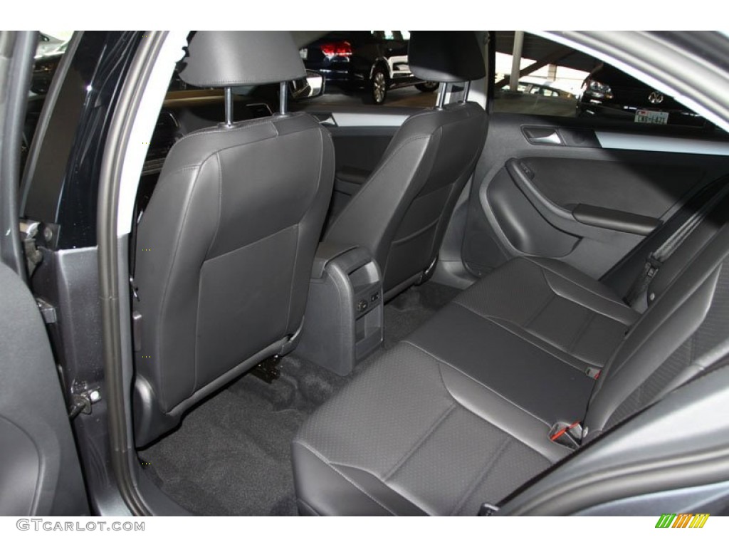 2013 Volkswagen Jetta SE Sedan Rear Seat Photo #75754109