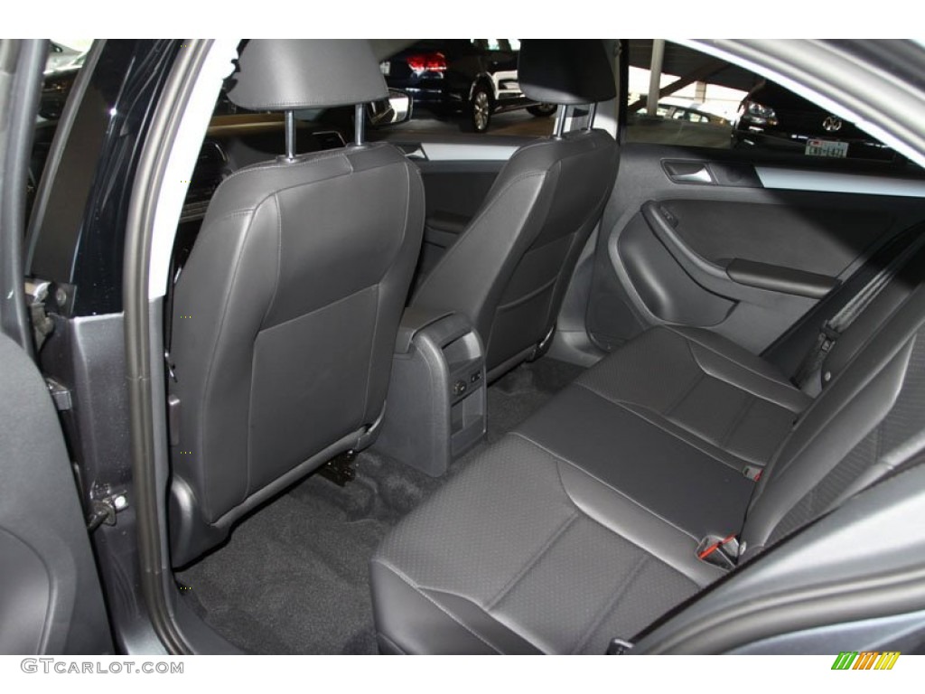 Titan Black Interior 2013 Volkswagen Jetta SE Sedan Photo #75754109