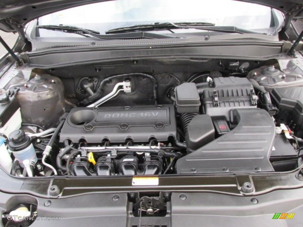 2012 Hyundai Santa Fe GLS AWD Engine Photos