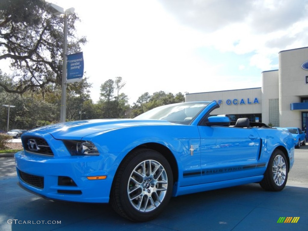 2013 Mustang V6 Premium Convertible - Grabber Blue / Charcoal Black photo #4