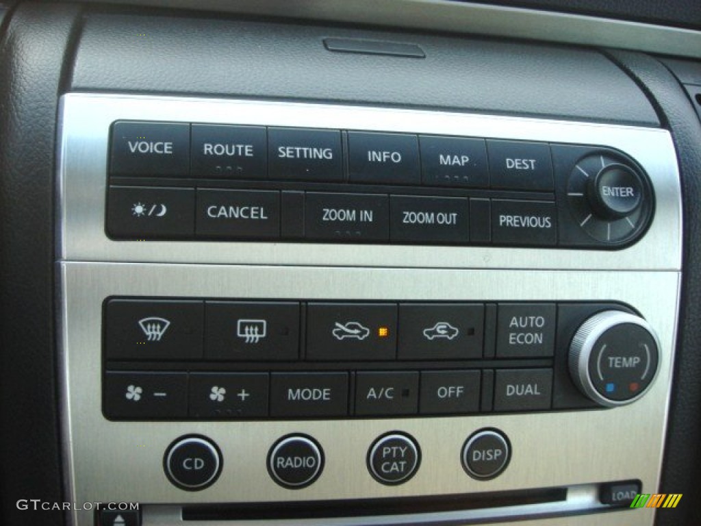 2005 Infiniti G 35 Coupe Controls Photos